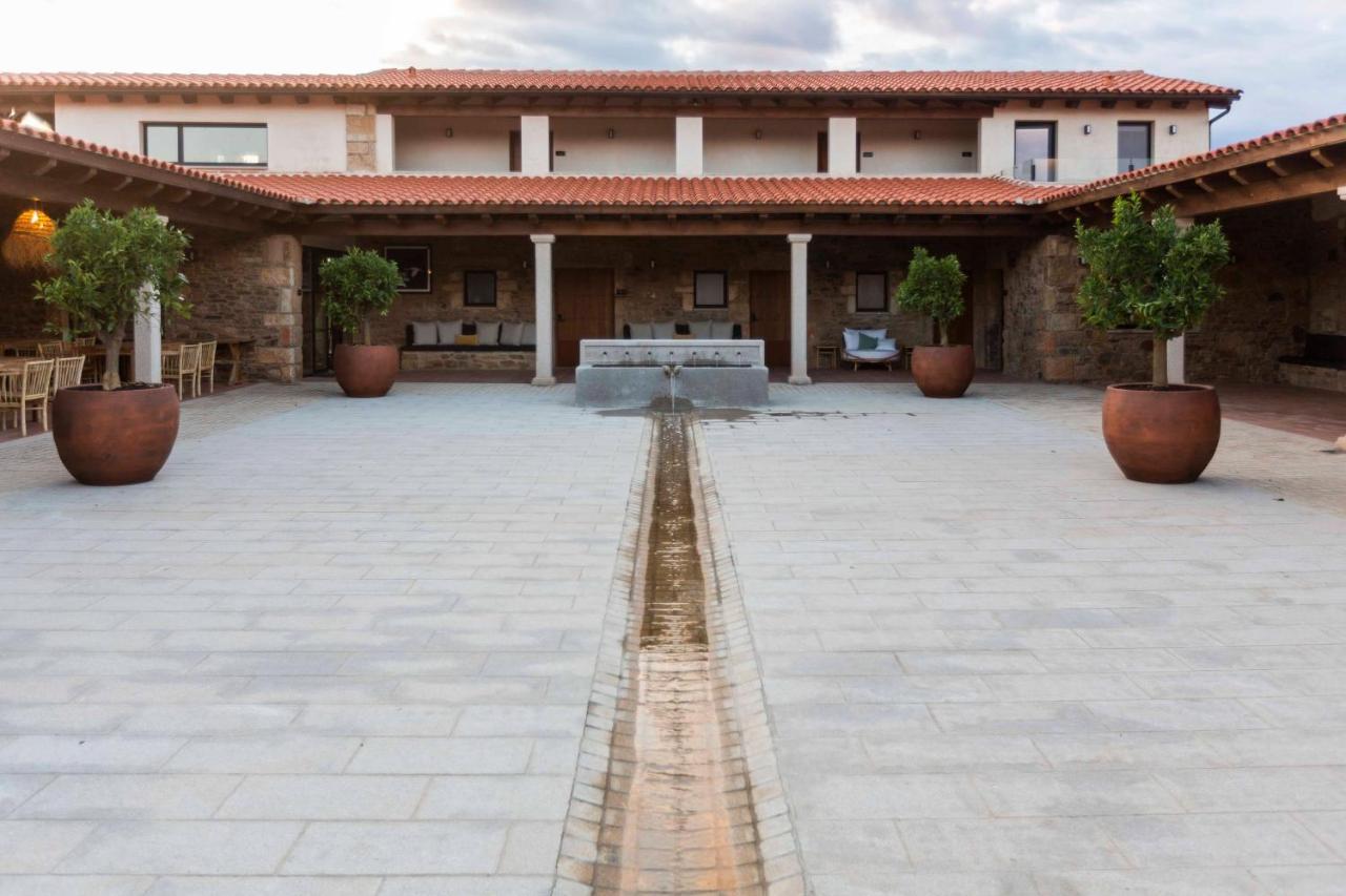 Habitat Cigueena Negra Valverde del Fresno Exterior foto